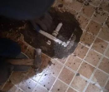 梅县卫生间漏水维修公司为您分享下卫生间渗水如何处理及注意事项