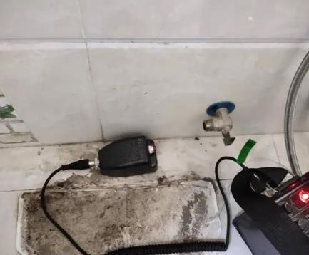 梅县屋顶漏水维修公司分享下卫生间漏水的危害及解决方法